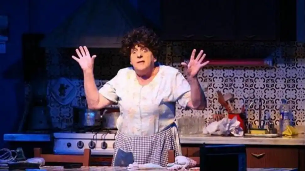 EL ÚLTIMO ÉXITO TEATRAL. “Más respeto que soy tu madre”