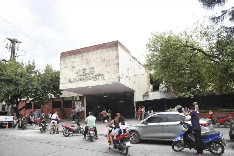 Cómo reconocer las huellas del brutalismo en Tucumán