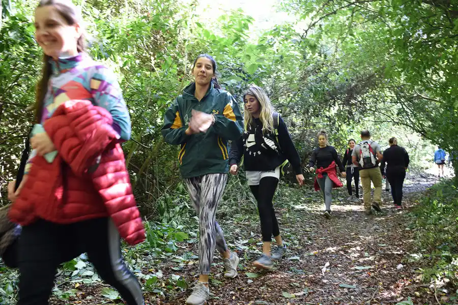 EXPLORANDO LA GEOGRAFÍA TUCUMANA. En acción, muchos descubrieron la belleza de los senderos.