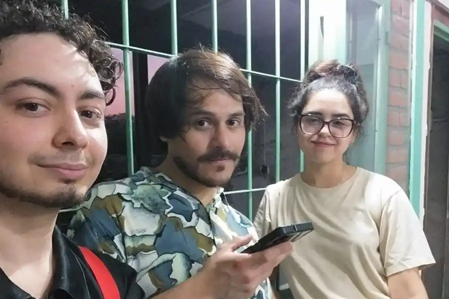 LOS CREADORES. Sebastián, Ramiro y Verónica, los músicos detrás de la serie documental. / SEBASTIAN SÁNCHEZ