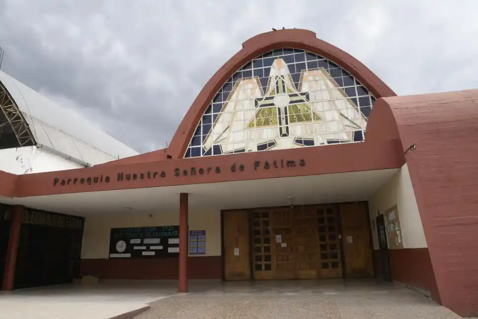 TEMPLO. La parroquia Nuestra Señora de Fátima está en Muñecas 1570.