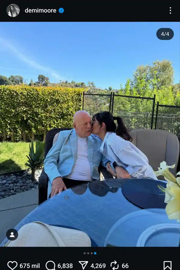 Bruce Willis junto a Emma, su actual esposa.