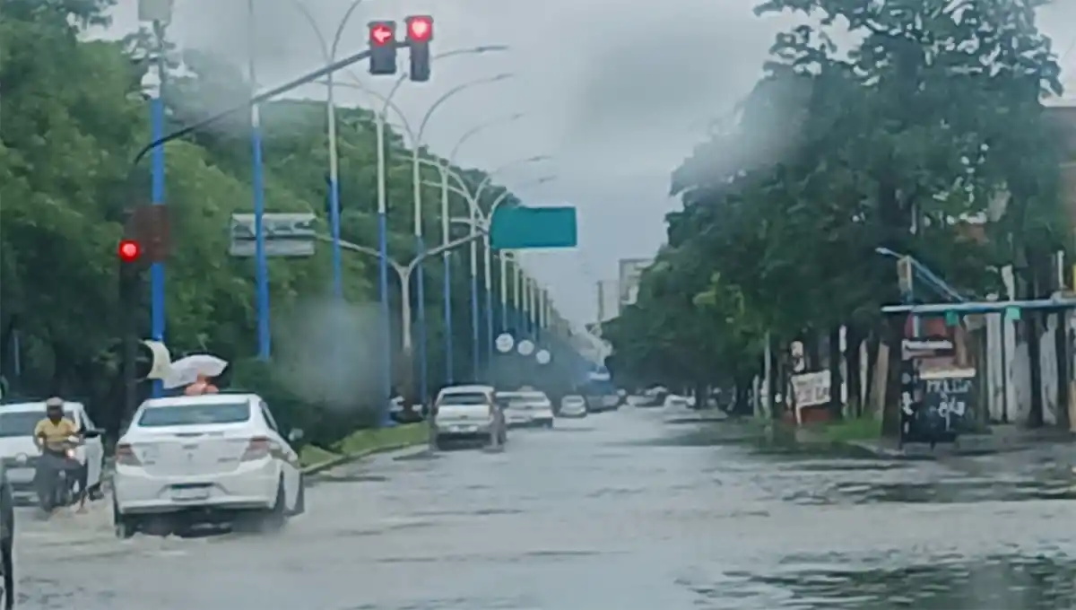 La fuerte lluvia dejó a miles de usuarios sin luz en diferentes zonas de la Capital