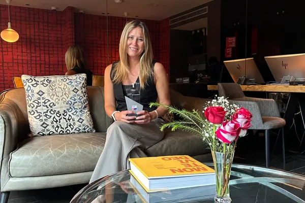 Quién es la tucumana que lidera el equipo de una de las mejores empresas para trabajar de Uruguay