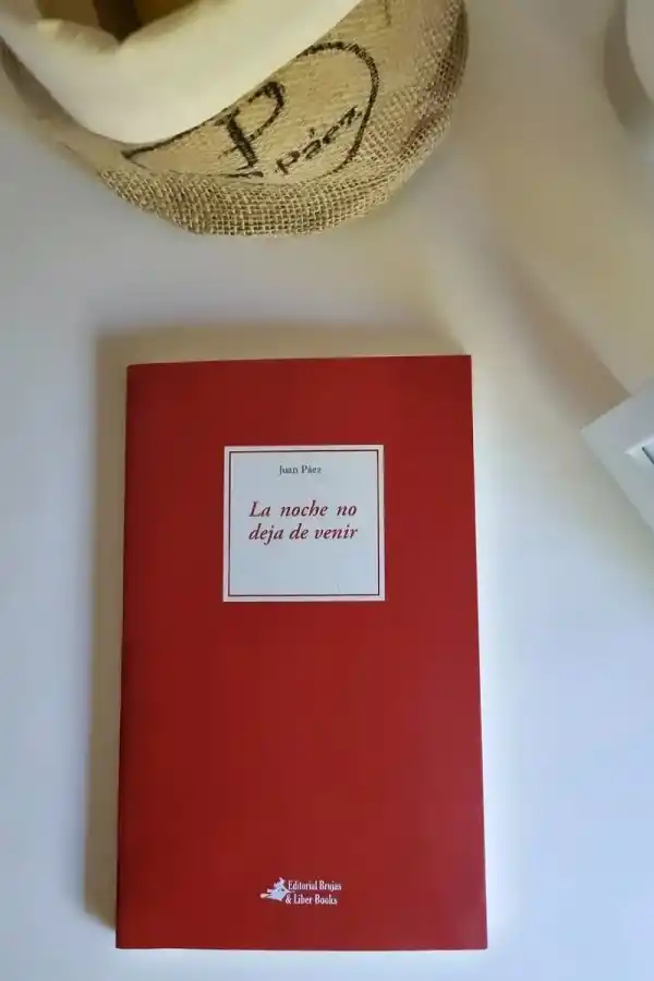 Decir el escándalo: Autobiografía cosmopolita de un escritor nacional