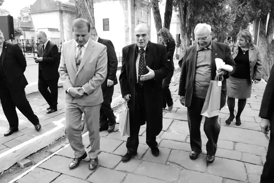 CEMENTERIO DEL OESTE. Cuando repatriaron los restos de Monteagudo. 