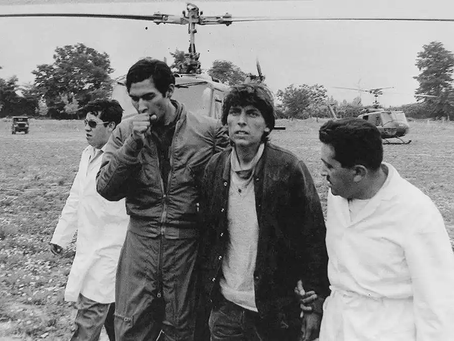 Álvaro Mangino durante su rescate