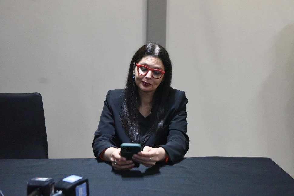 POR LA RESTITUCIÓN. La ex jueza Ballesteros fue destituida a fines de febrero tras un proceso de juicio político.