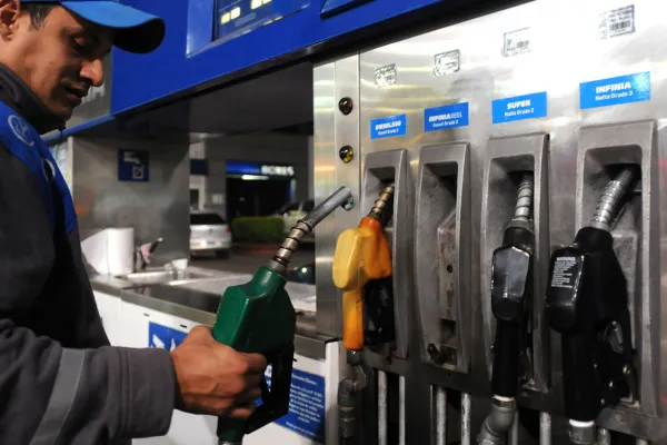 Subieron los combustibles en Tucumán: ¿cuánto cuesta el litro de nafta y gasoil desde hoy?