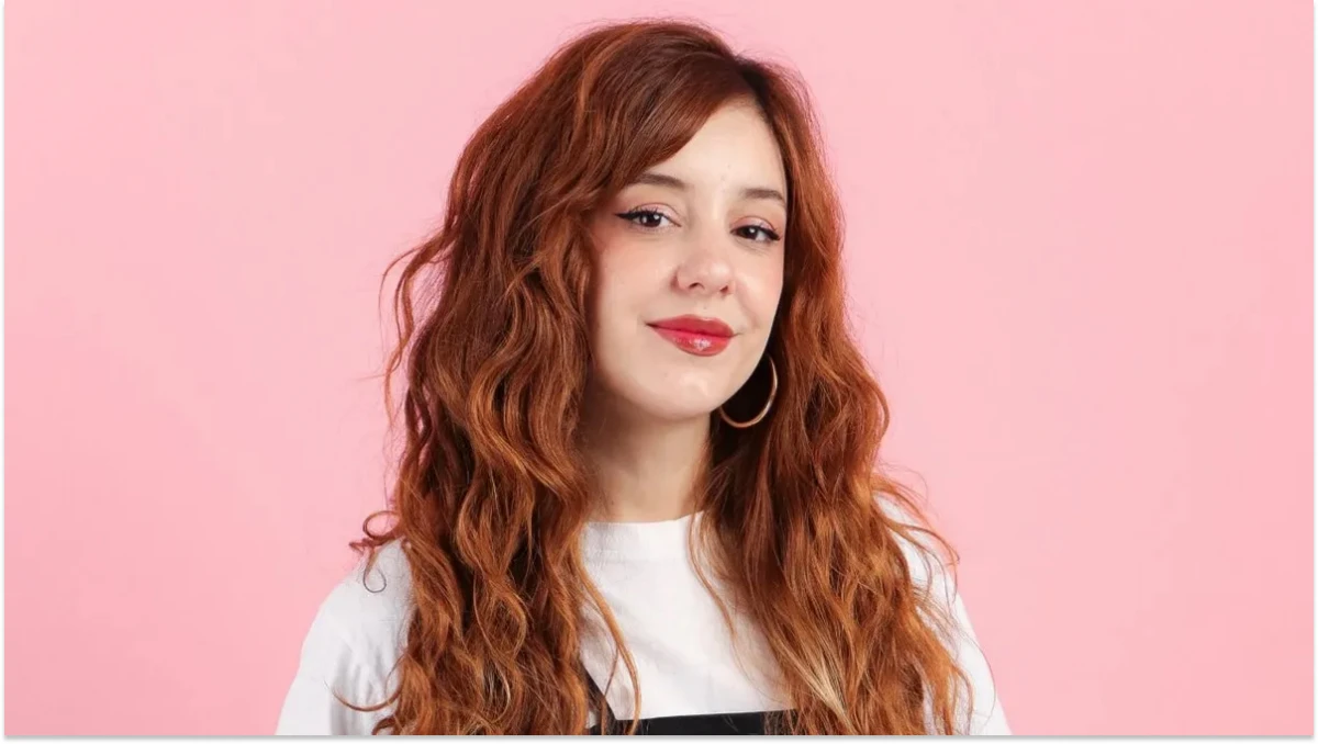 UNA DIVULGADORA CORDOBESA DE LA HISTORIA. Pupina Plomer regresa a Tucumán con su unipersonal “Historia y Mujeres”./ ARCHIVO