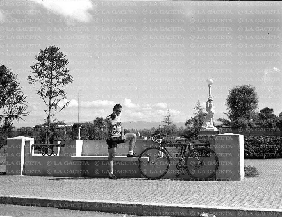 Recuerdos fotográficos: Santilli, el invencible que perdió el gran premio y ganó un amigo