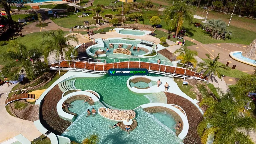 La ciudad argentina que tiene las aguas termales más lindas
