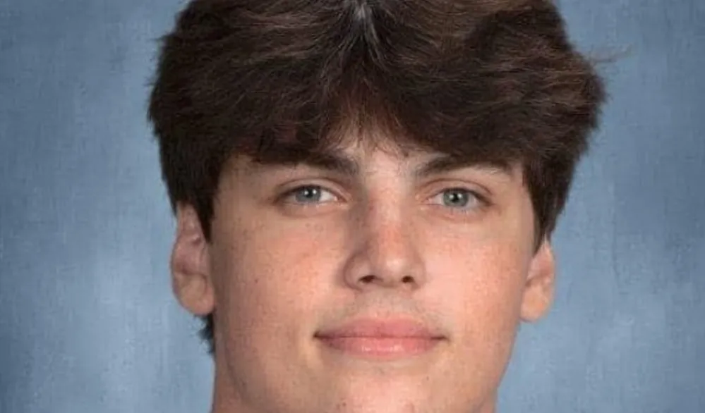 Un chico de 17 años apuñaló en el corazón durante una prueba de atletismo