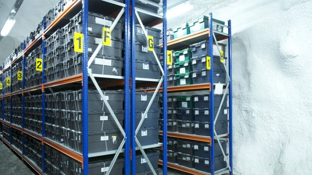 LA BÓVEDA DEL FIN DEL MUNDO. En el almacén se guardan semillas de todas las plantas.