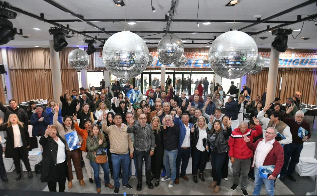 El Congreso del PJ tucumano manifestó su apoyo unánime a la estrategia electoral de Jaldo 