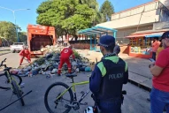 VIDEO. La gente que duerme en contenedores de basura es un problema recurrente, dicen en la empresa 9 de Julio