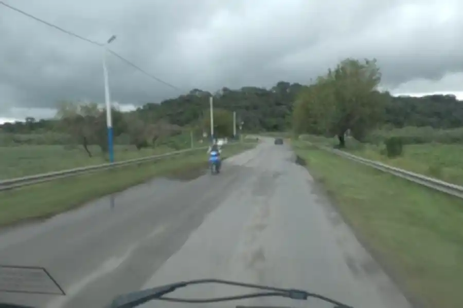 El recorrido de LA GACETA por la ruta 305: daños y peligros persistentes en un camino clave para Tucumán