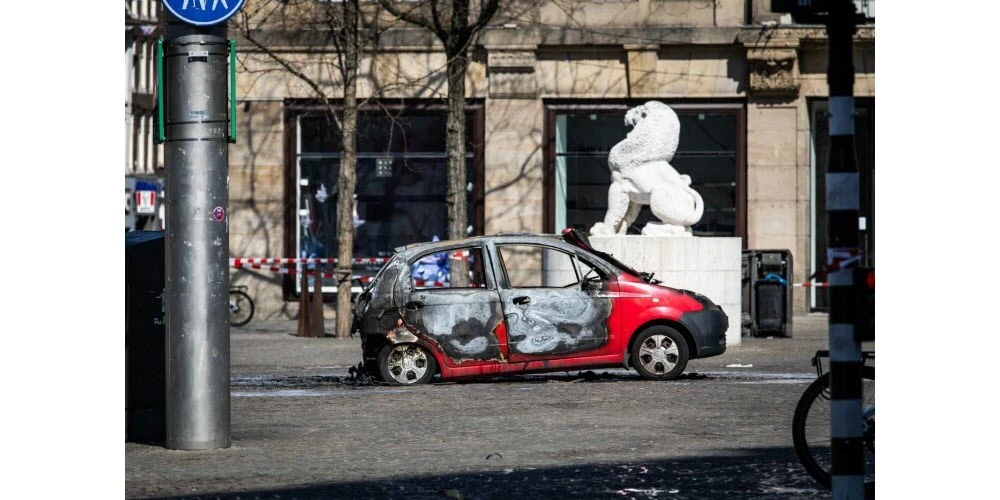 PÚBLICO. El Dam es un punto de encuentro en la capital neerlandesa.