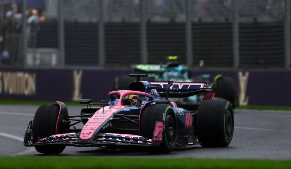 El otro Alpine tuvo el mismo destino que el de Doohan