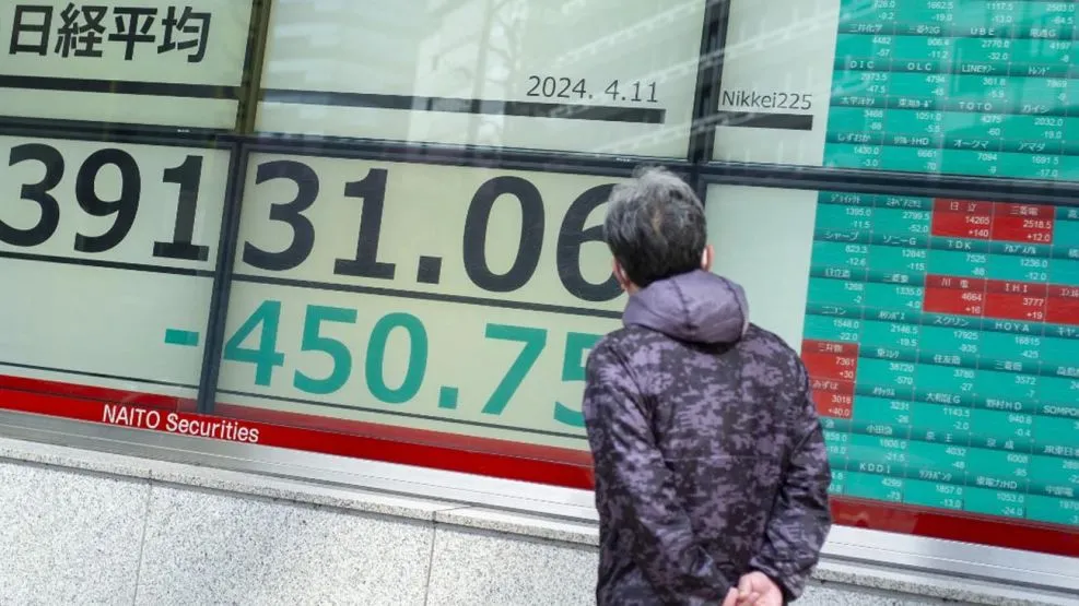 El Nikkei se desploma más de 7% y anticipa otro lunes negro para los mercados