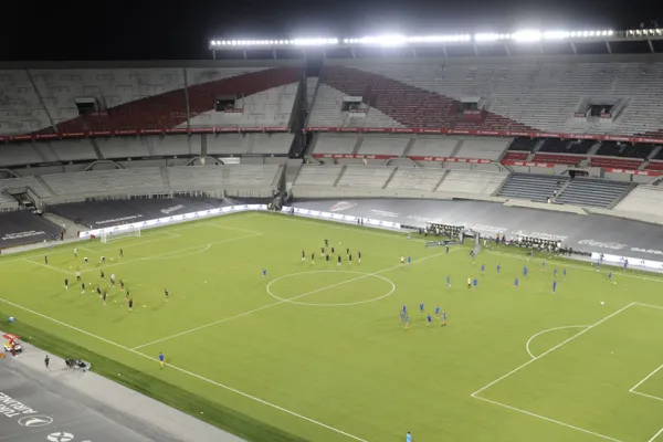 ¿Por qué River jugará sin público ante Barcelona por la Copa Libertadores?