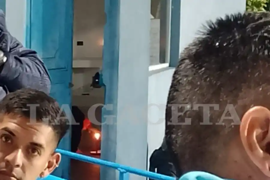 Velas, habanos, limpiezas de energía y una presencia enigmática en el triunfo de Atlético Tucumán