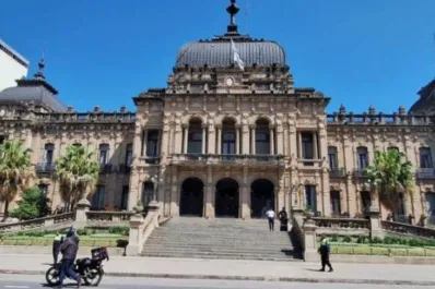 Pese al paro de la CGT, la administración pública funcionó con normalidad en Tucumán