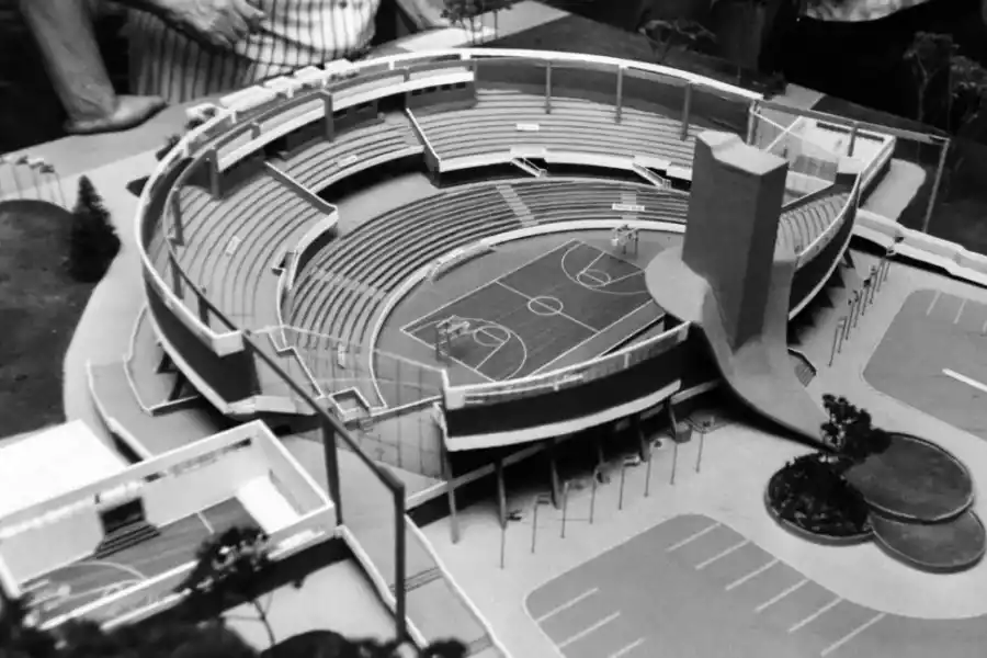 INTENTO FALLIDO. La maqueta de cómo se pensó el lugar en 1989.