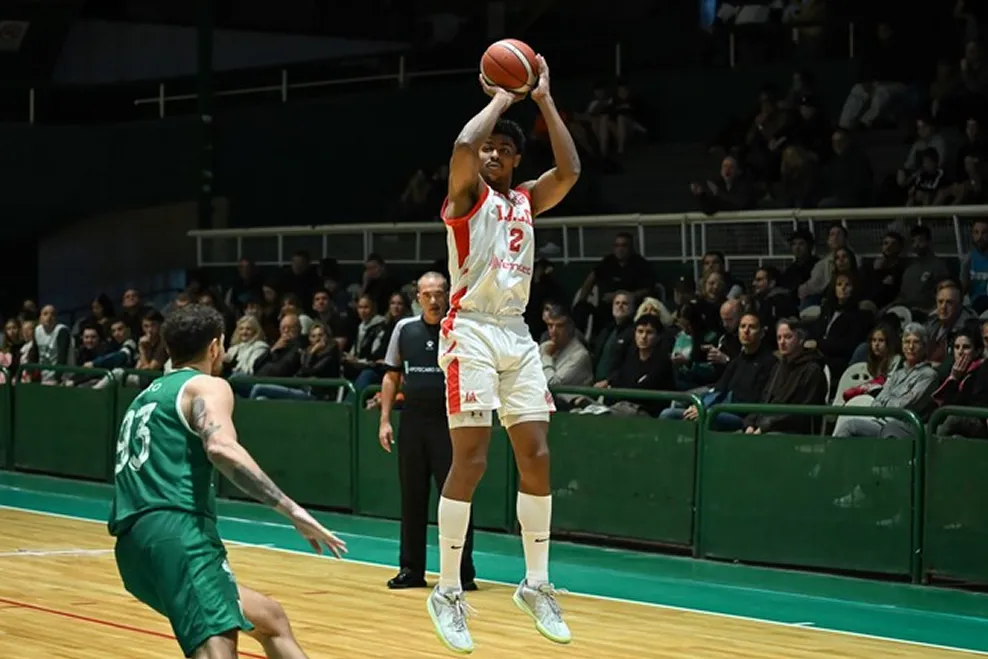 Ejemplificadora sanción en la Liga Nacional de básquet: suspendieron por ocho años a una espectadora por racismo