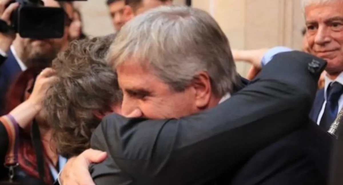 El mensaje de Milei durante los anuncios de Caputo: Mejor ministro