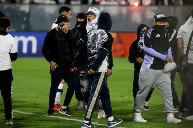 La barra de Colo Colo culpó a la Policía por la muerte de dos hinchas, y acusó a Conmebol de ser cómplice