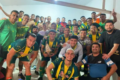 Arrancó con todo el Anual de la Primera A: triunfos visitantes, clásico barrial y un empate vibrante