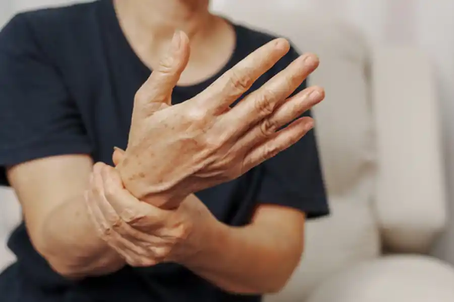 El tango como herramienta de esperanza para personas con Parkinson en Tucumán