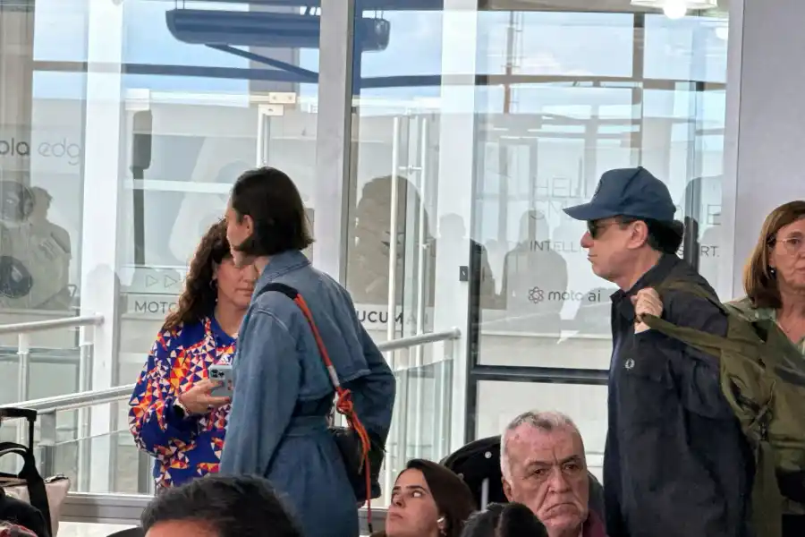 San Martín de Tucumán, Calamaro y un cruce inesperado en la previa del viaje a Mar del Plata