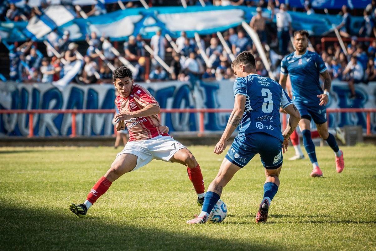 ÚLTIMO CAPÍTULO. El año pasado, San Martín venció 2-0 a Alvarado en Mar del Plata.