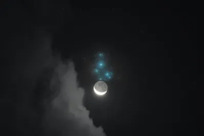 La Luna visitó las Siete Hermanas, el cúmulo de estrellas más famoso