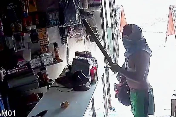 A prisión por robar un drugstore