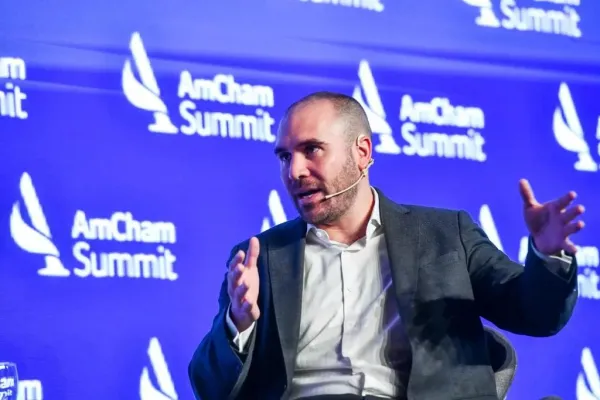 Martín Guzmán, tras el nuevo acuerdo con el FMI: A la bicicleta de Caputo se le salió la cadena