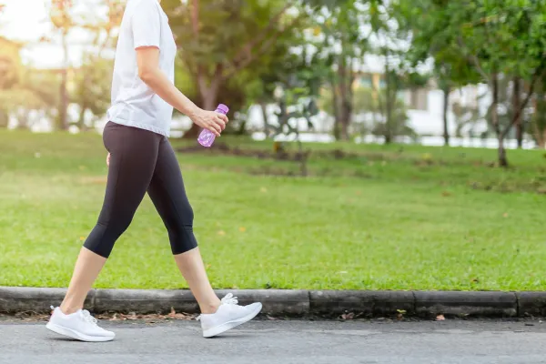 Esto le ocurre a tu cuerpo si caminás 30 minutos al día