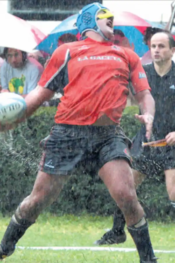 Del infierno al cielo: la esperada consagración de los “Naranjas” en el Argentino de 2005