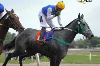 Cima Himalaya se hizo gigante en el especial del turf tucumano