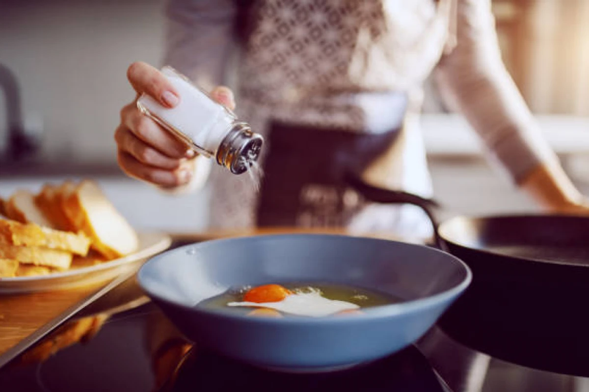 ¿Cuándo agregar sal a las comidas?