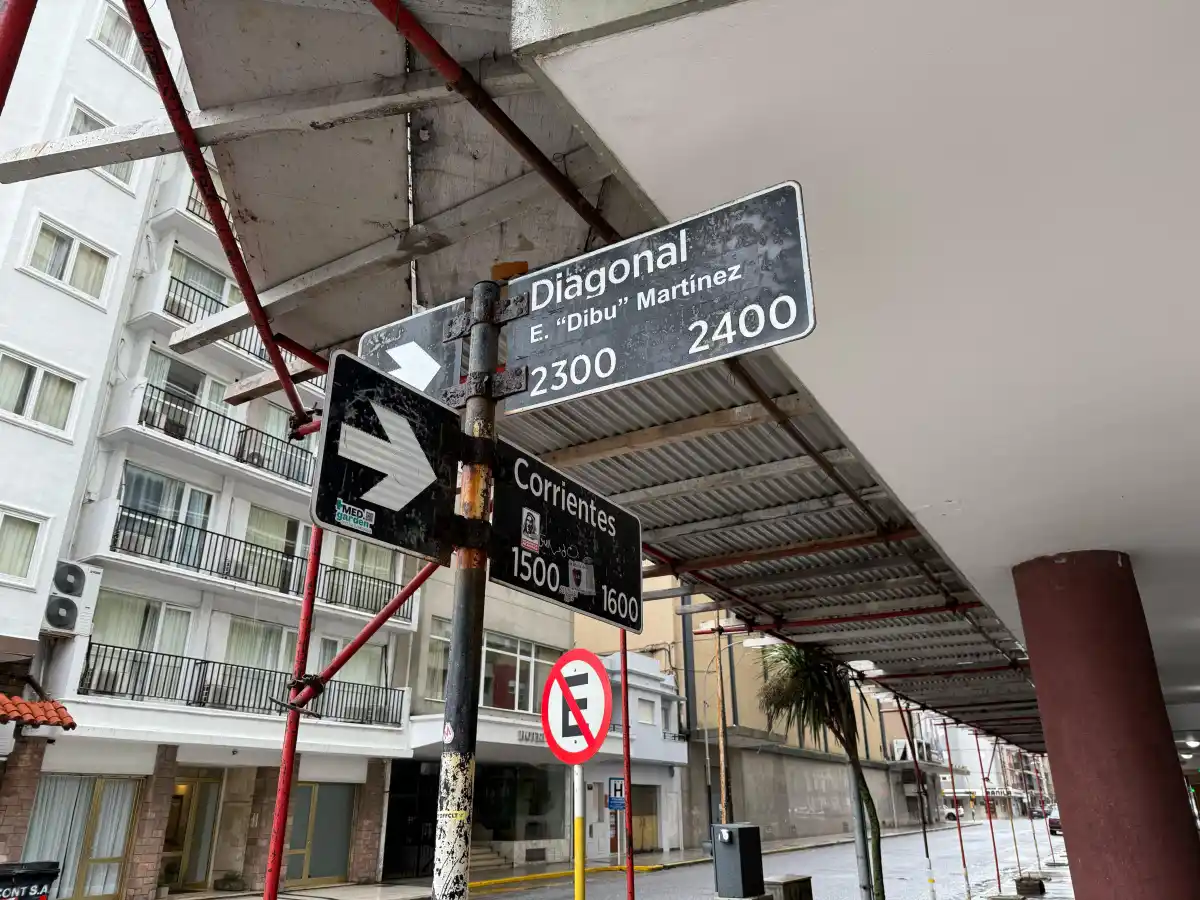 REPRESENTANTE. Emiliano Martínez tiene su propia calle en Mar del Plata.