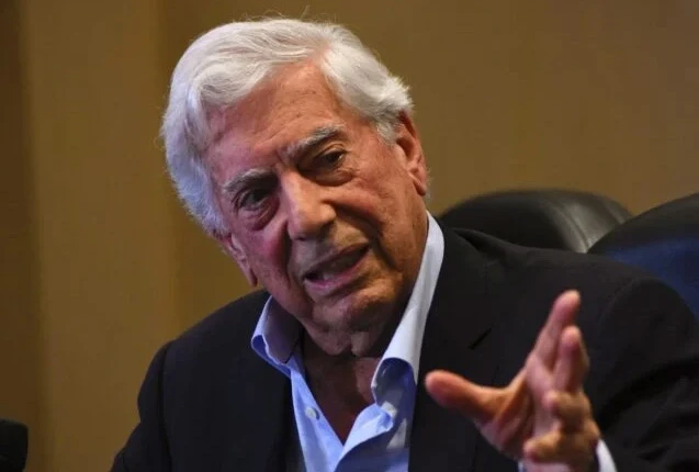 CONOCEDOR. Vargas Llosa supo cuando le hablaron de LA GACETA: “ahí comenzó Eloy Martínez”, dijo.