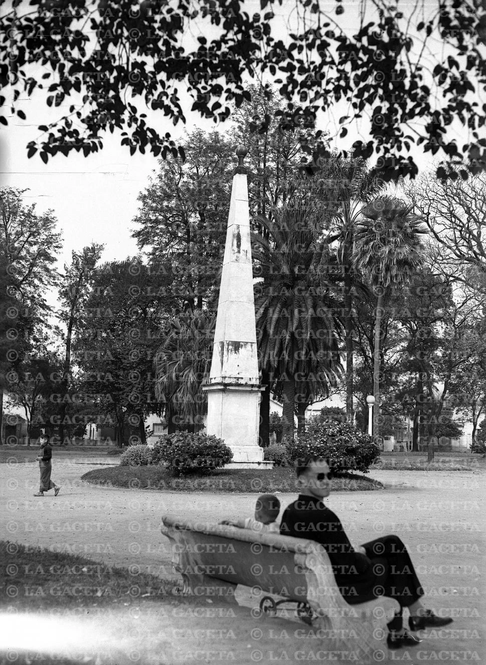 Recuerdos fotográficos: la pirámide, 100 años después