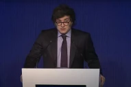 Cae la confianza en el Gobierno: Milei tiene índices peores que Macri, pero mejores que Fernández