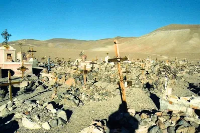 Misterio en el norte argentino: un pueblo esta abandonado pero su cementerio sigue creciendo