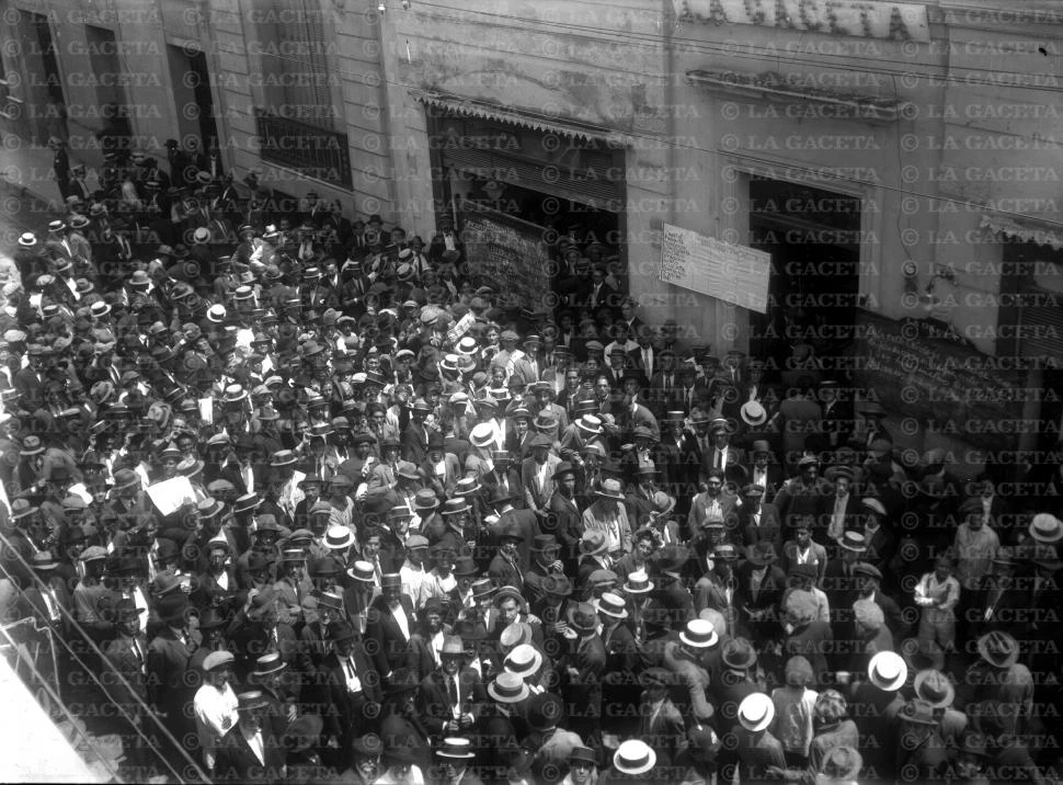 Recuerdos fotográficos: agolpados para saber qué pasa
