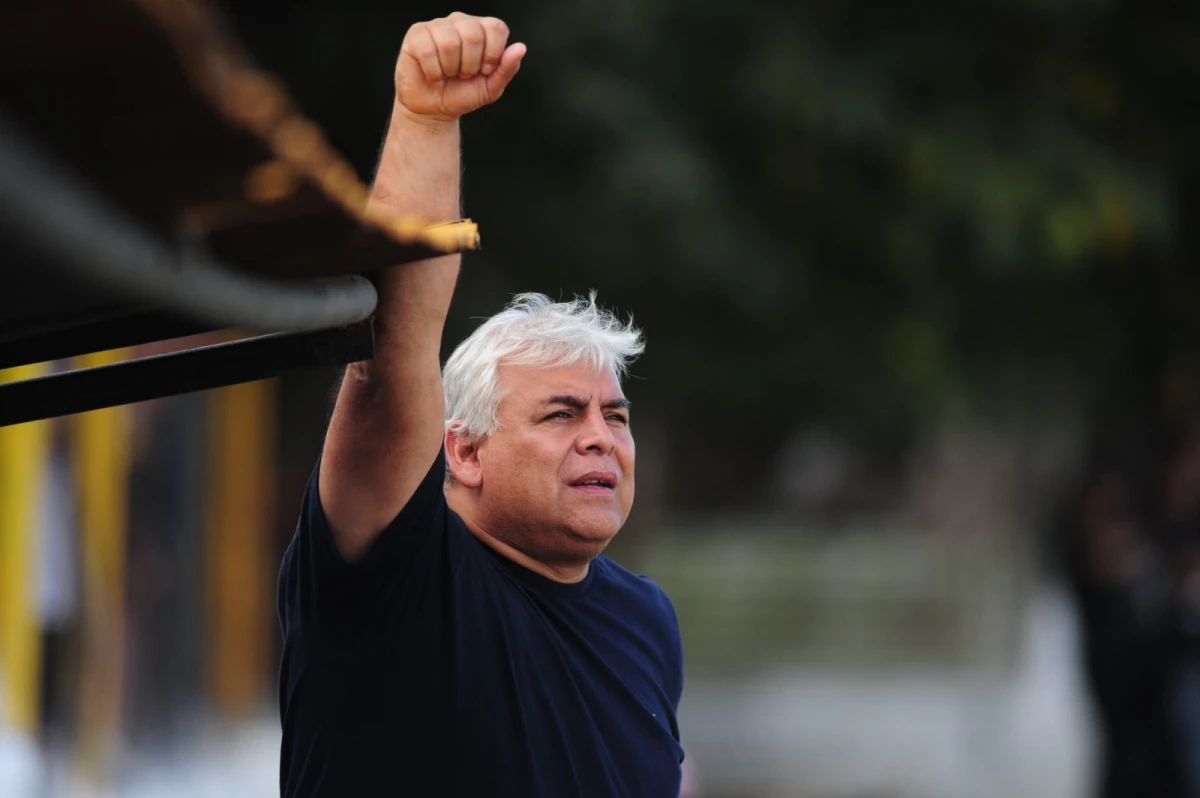 NOSTALGIA. Julio Fernando Robles fue uno de los grandes goleadores del fútbol local; comenzó su carrera en Atlético Concepción en 1993 y tres años después pasó a Atlético para defender la camiseta del “Decano” en la B Nacional de 1996.