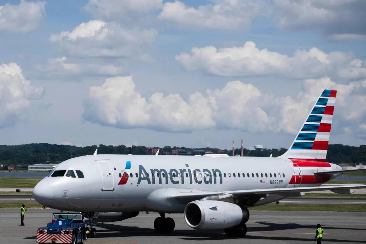 Un avión de American Airlines que iba a Miami debió volver a Ezeiza por un alerta de humo
